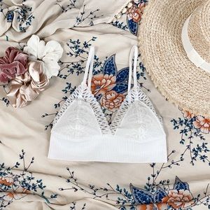 Vivi White Lace Bralette adjustable straps